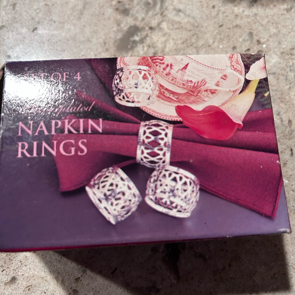 Silver Napkin Rings Set NIB